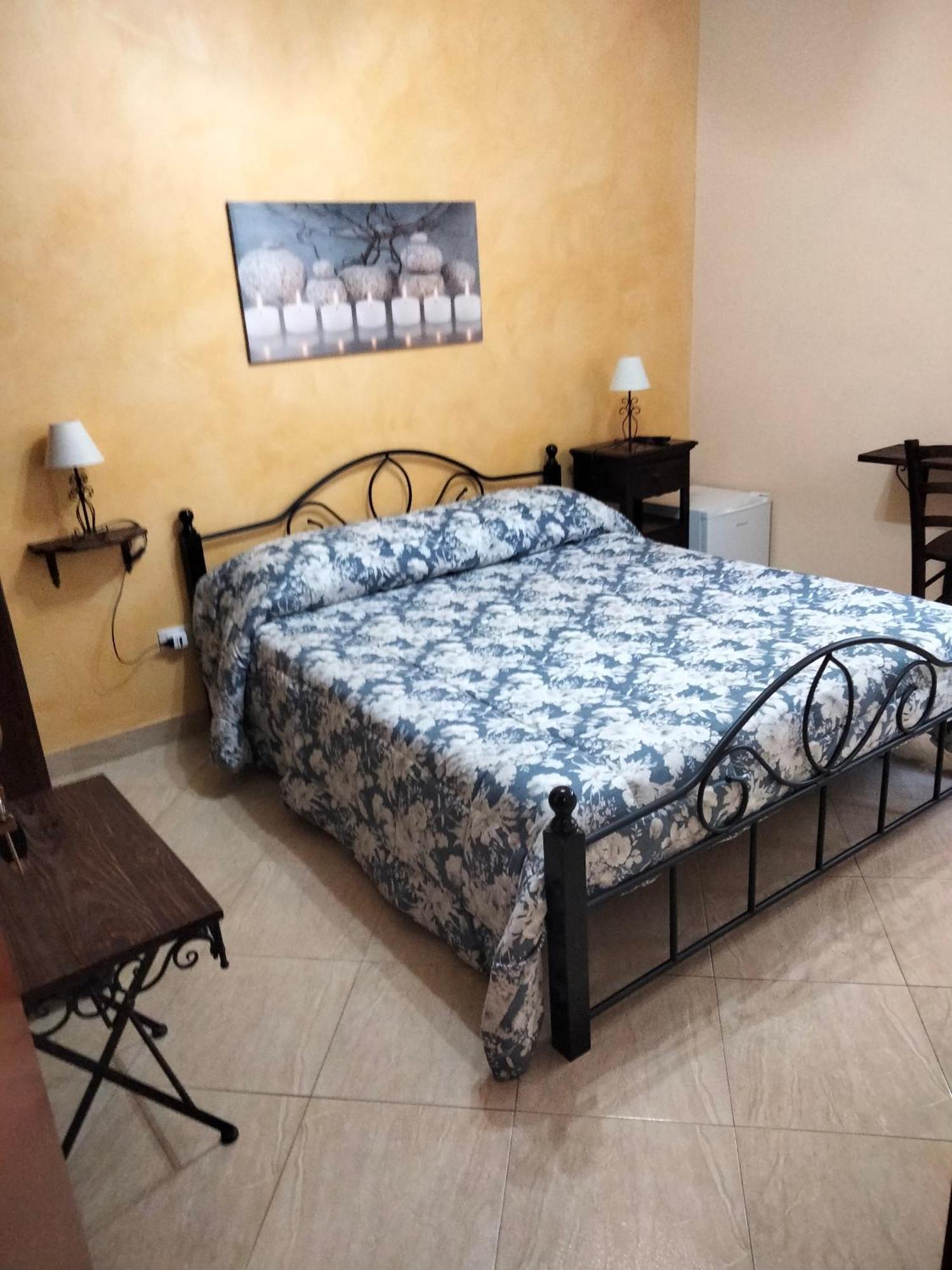The Best Rooms & Apartments - Parcheggia Gratis Sotto Casa Ed Entra - Mazara del Vallo Exterior foto